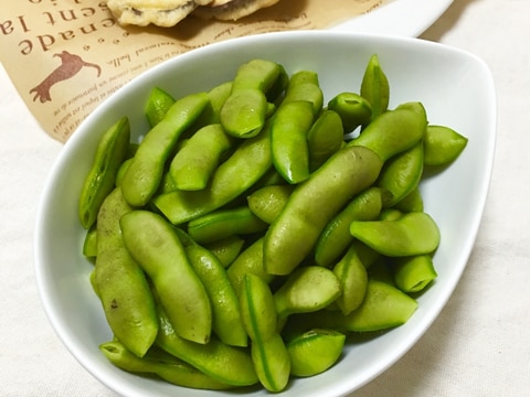 旬の味♪食べだしたら止まらない塩茹で茶豆♡